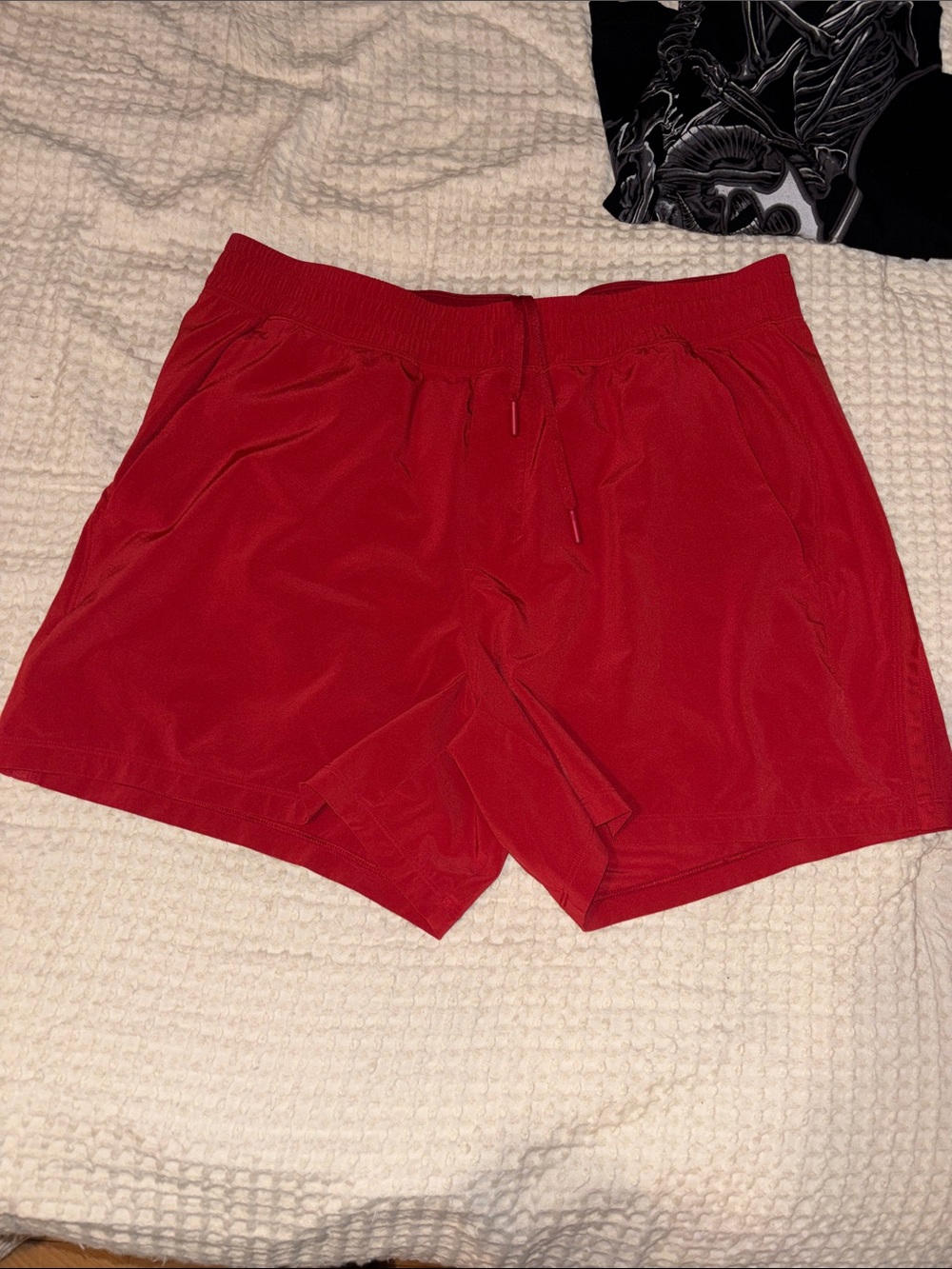 Lululemon pace breaker 5”
Oxford red